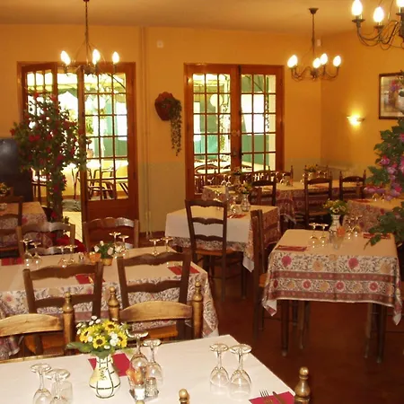 La Chataigneraie Hotel Uzer (Ardeche)