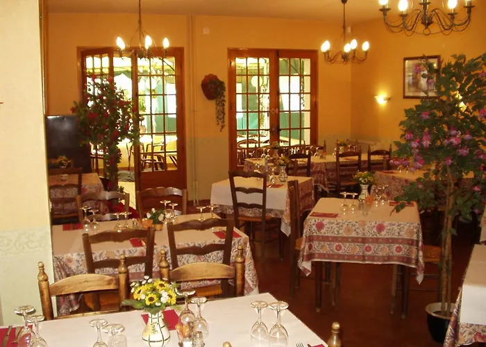 La Chataigneraie Hotel Uzer (Ardeche)