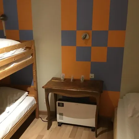 La Chataigneraie 2* Uzer (Ardeche)